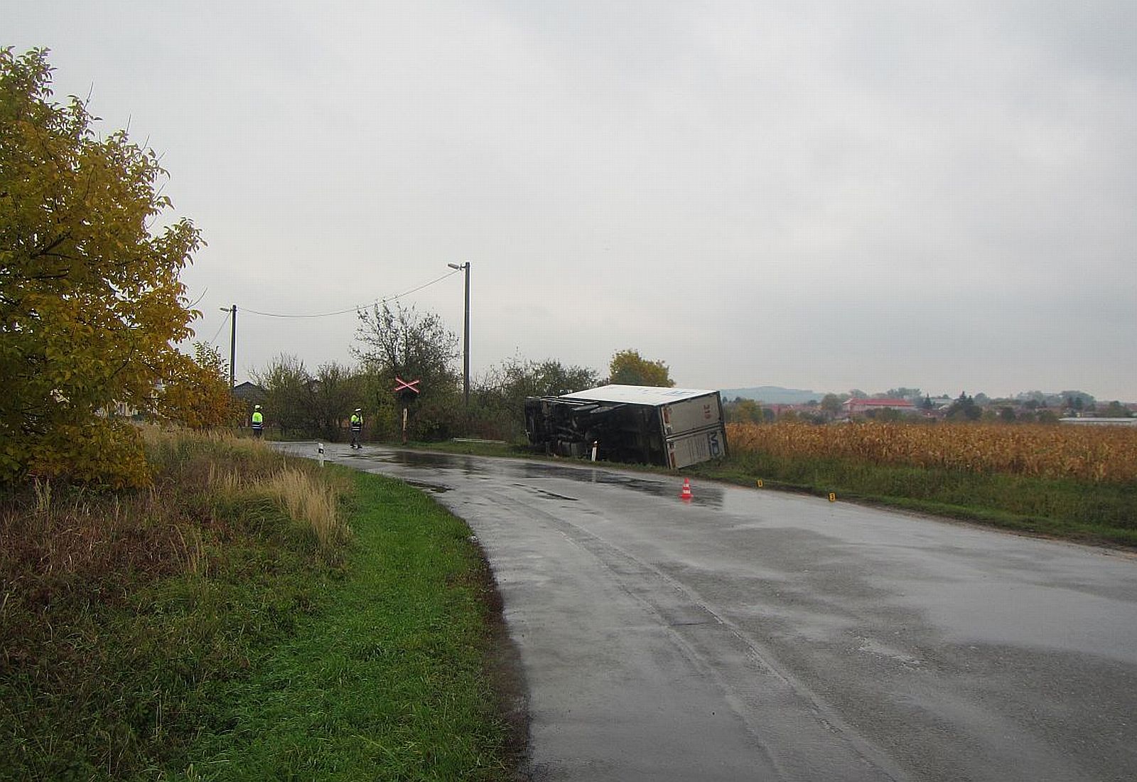  02.jpg