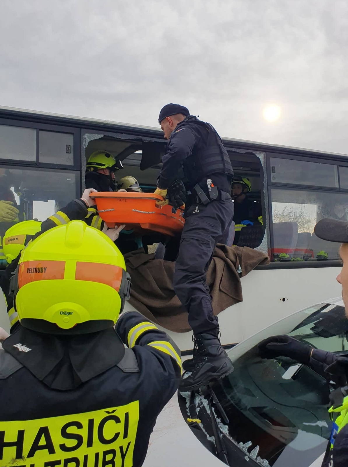 010-Taktické cvičení IZS na Kolínsku - hromadná dopravní nehoda.jpg