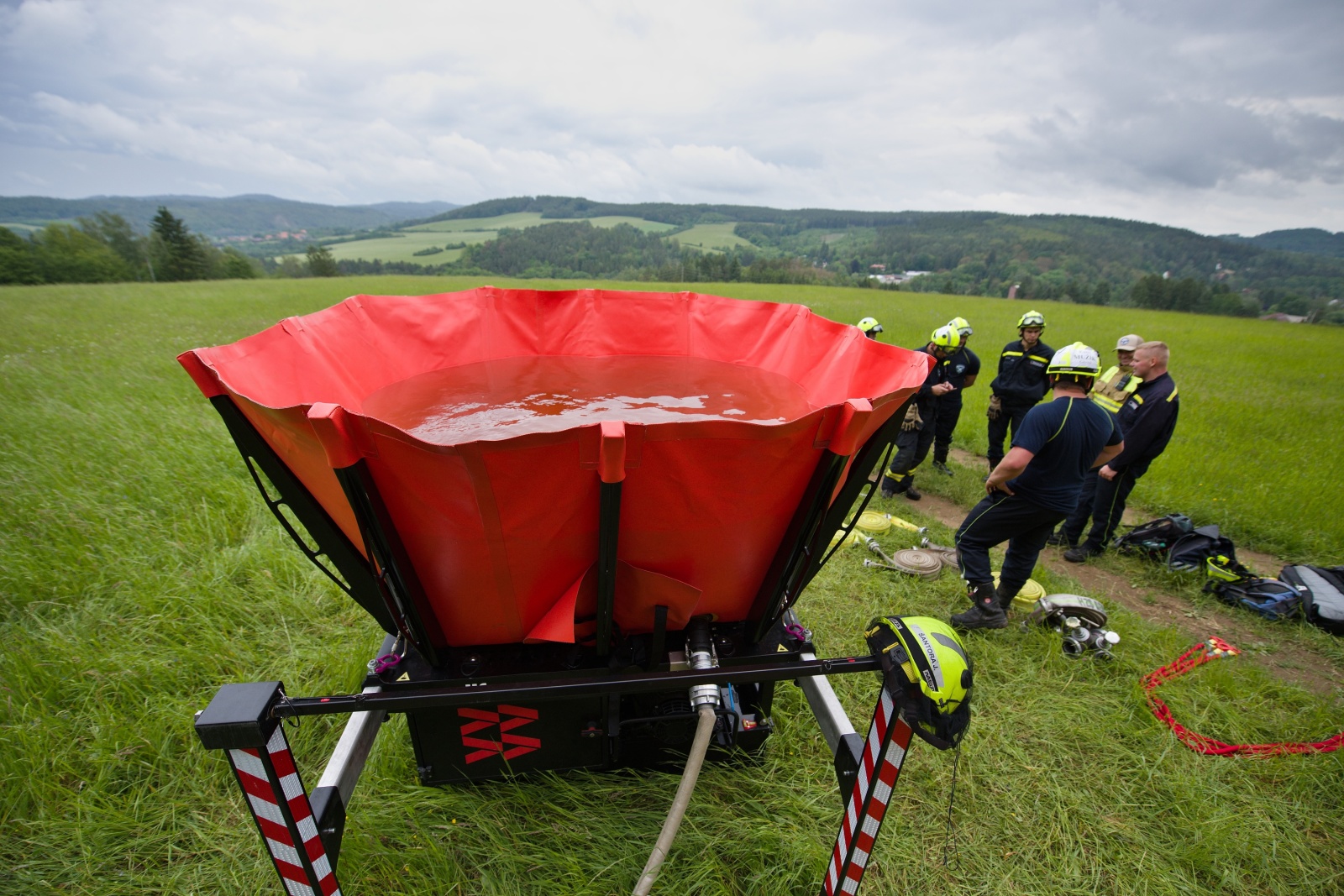 047-Výcvik hasičů předurčených na hašení polních a lesních požárů.jpg