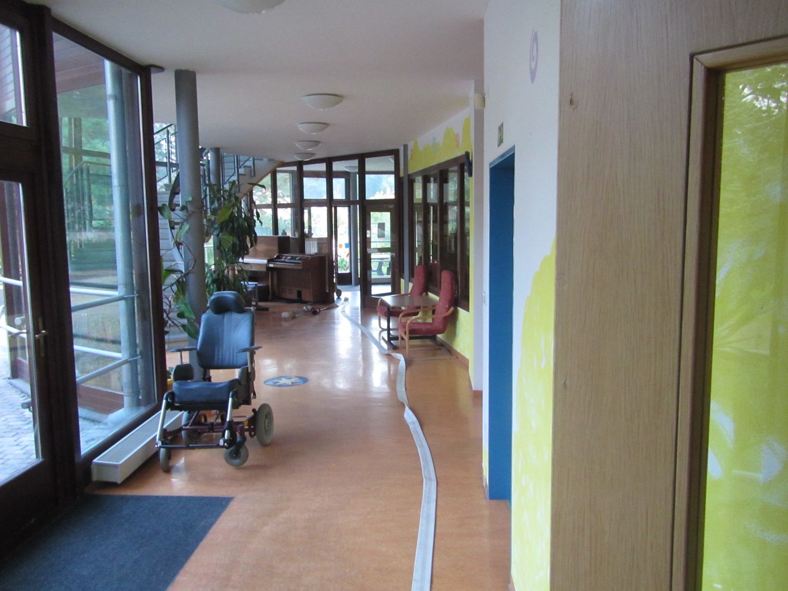 05.jpg