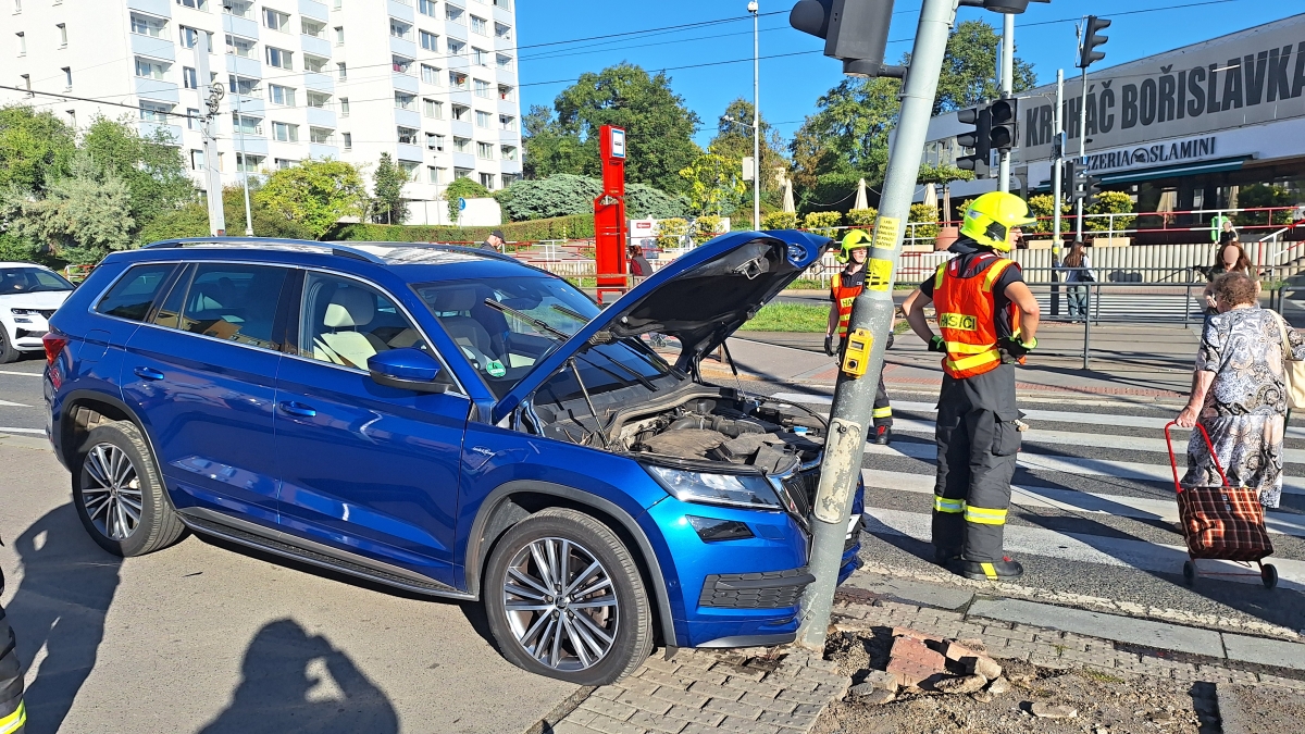 1 Dopravní nehoda osobního automobilu