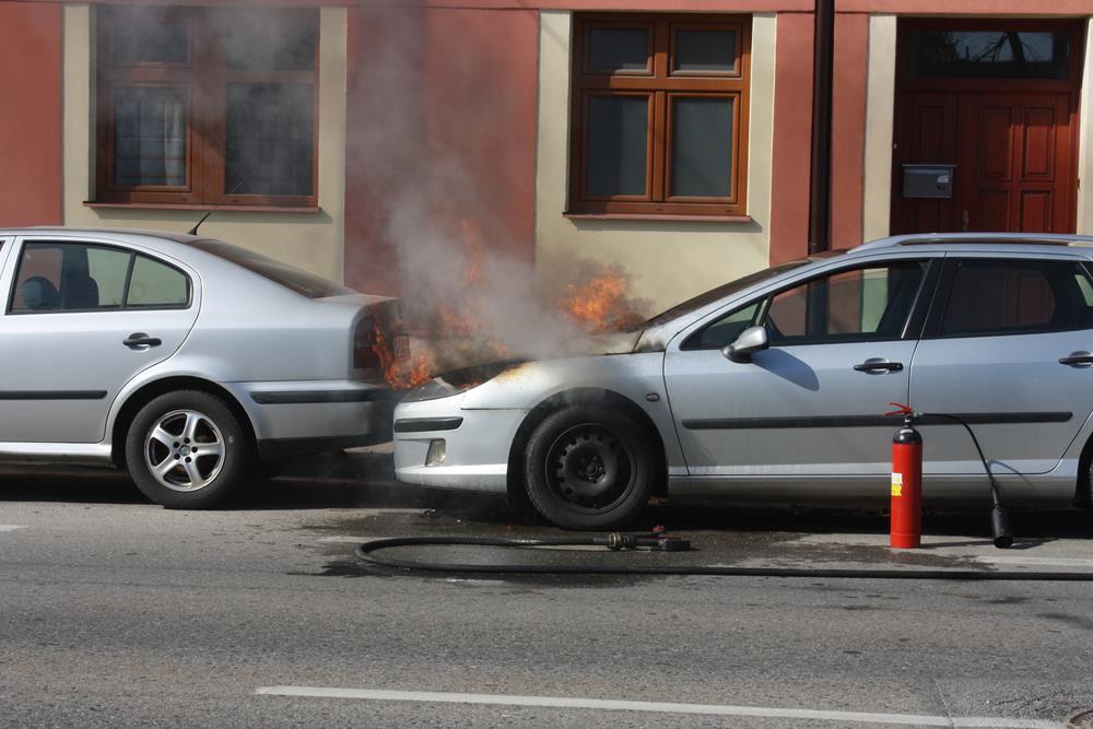 1 Požár OA, České Budějovice - 16. 4. 2015 (3).JPG