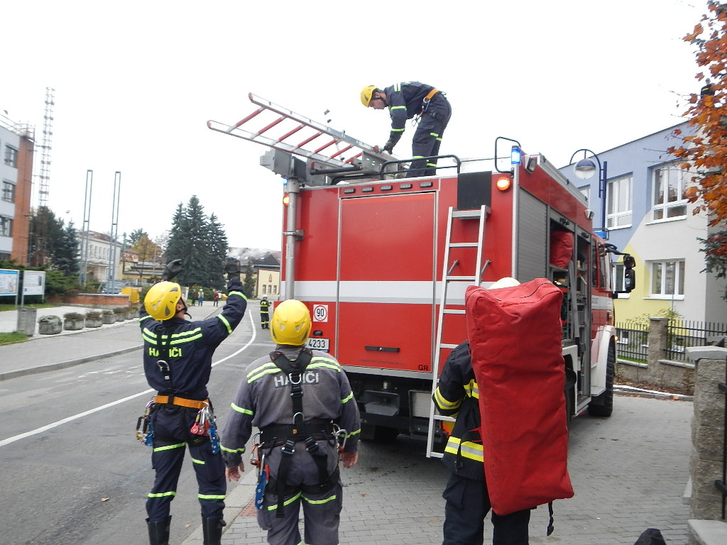10 Cvičení ZŠ, Jindřichův Hradec - 3. 11. 2014 (4).JPG