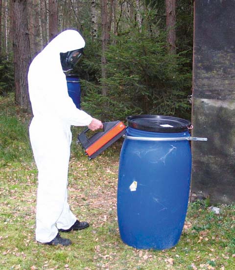 Identifikace rozpouštědla v barelu