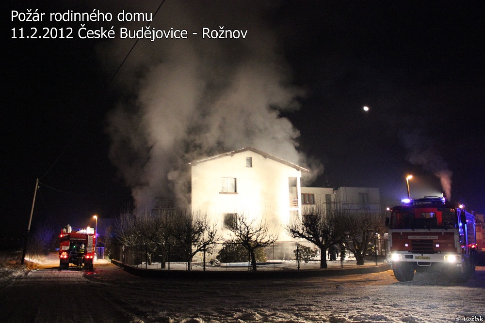 12 20120212-požár domu Rožnov_03a.jpg