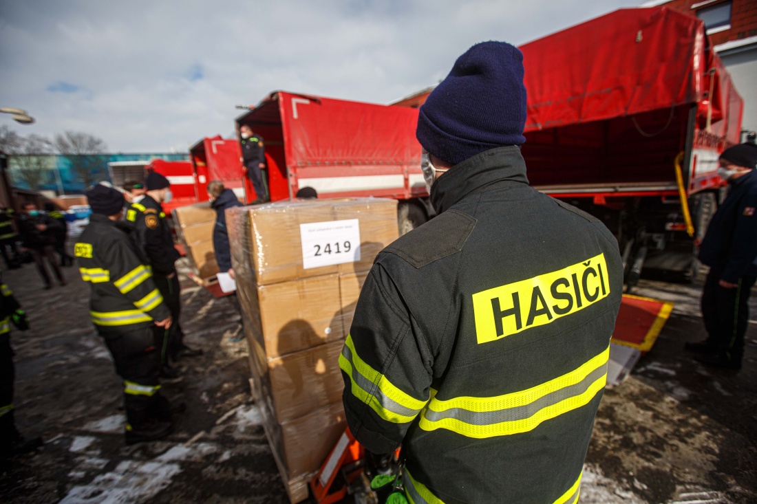 Rozvoz potřebného zdravotnického materiálu se stal v uplynulém roce jednou z našich častých činností. 