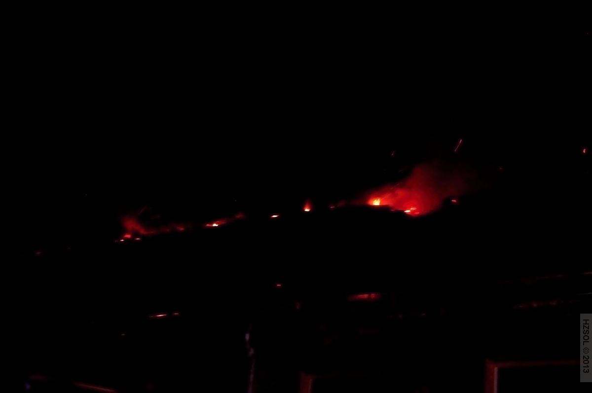 15 4-3-2013 Požár střechy průmyslového objektu Šumperk - Žerotínská ul (15).JPG