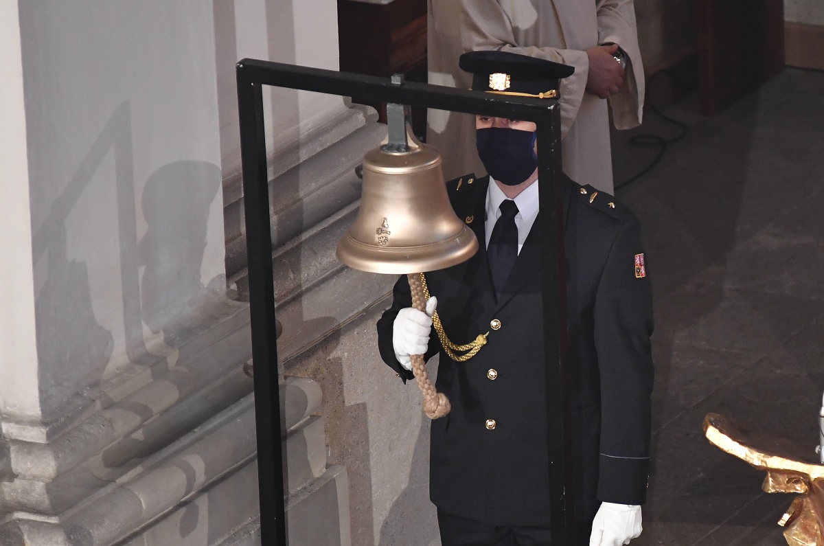 15 Mše za hasiče zahynuvší ve službě