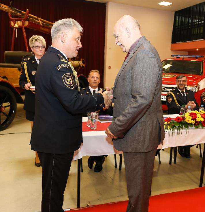 150 let hasičů v ČB - slavnostní aktiv - 12. 5. 2016 (8).JPG