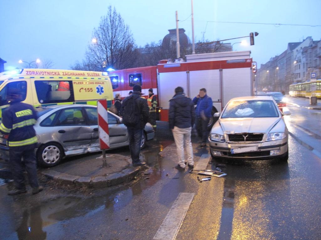 17.2.2017 (PM 7.01) DN Plzeň, Chodské nám..jpg