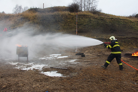 Obr. 17 Hašení vysokotlakem