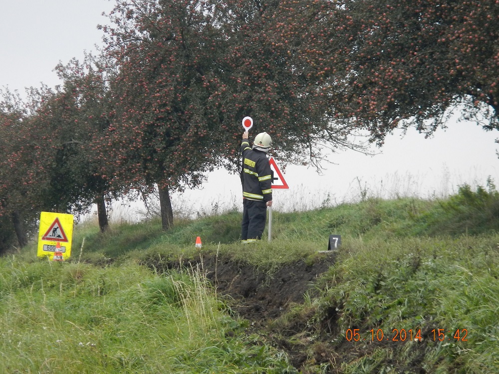 2 Dopravní nehoda NA, Prasetín - 5. 10. 2014 (4).jpg