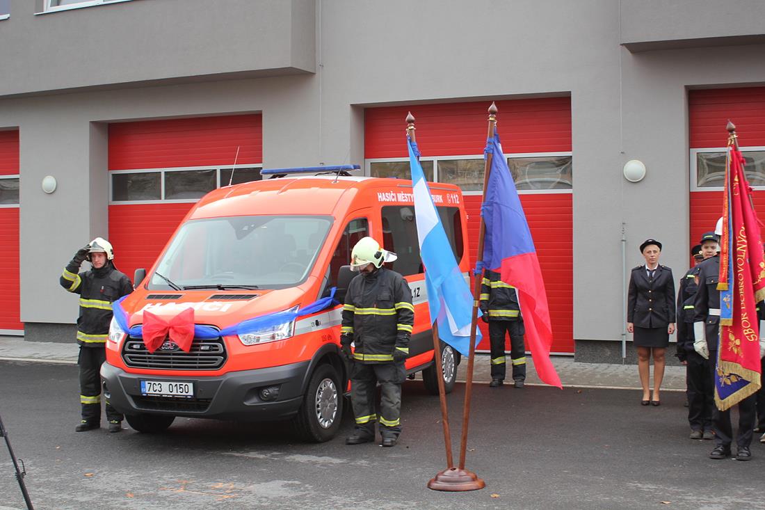 2 Nový člun, Frymburk - 7. 11. 2015 (4).JPG