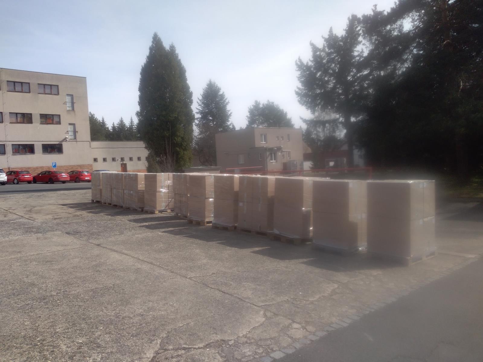 2. Nakládání materiálu.jpg