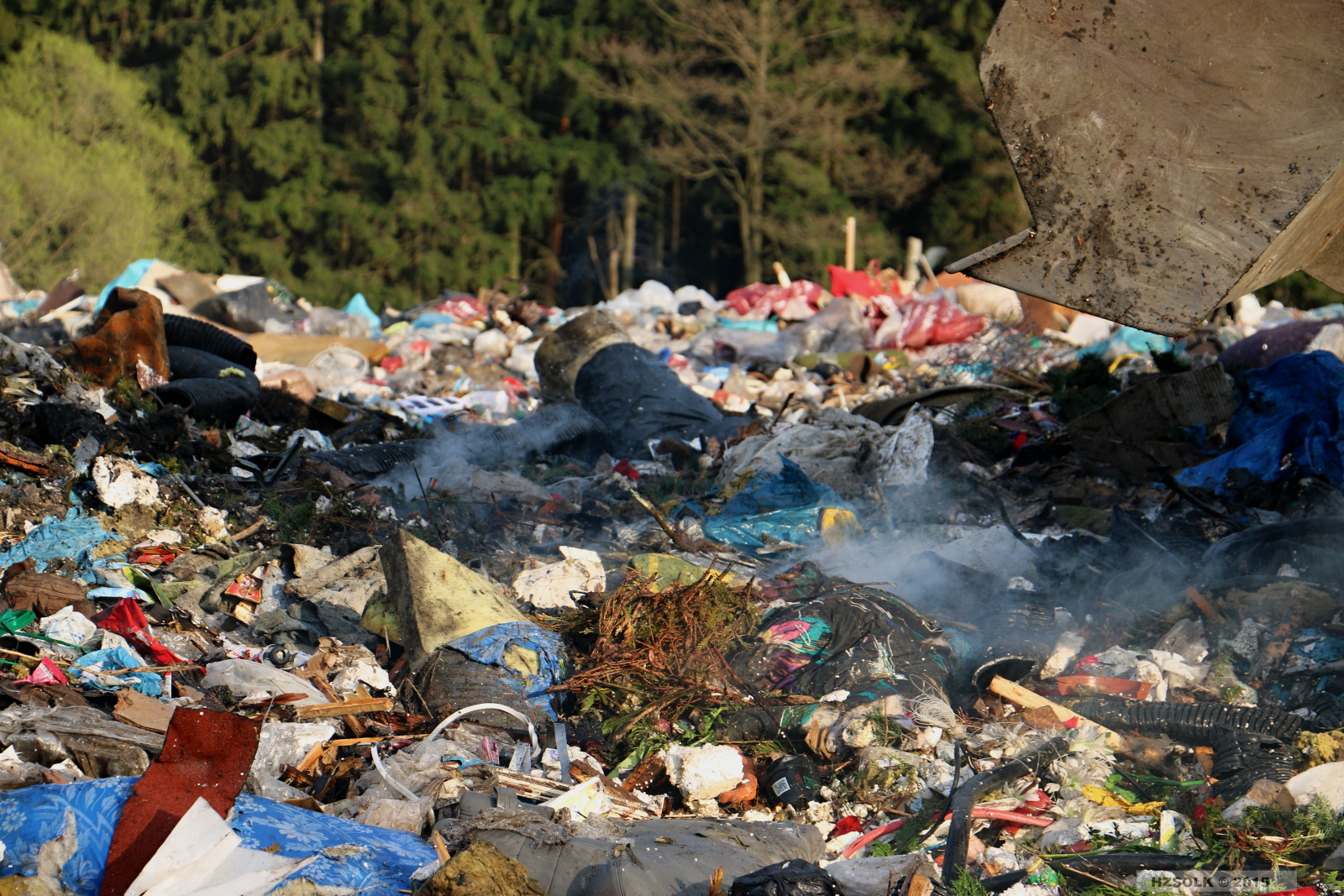 20 22-4-2015 Požár skládka Mrsklesy (5).JPG