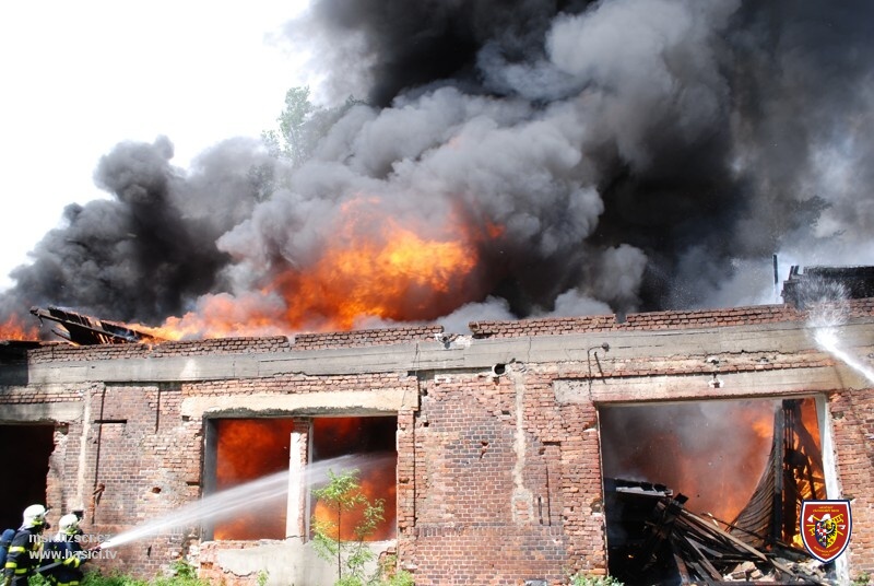 2012_05_11_pozar_demolice_OVA_06.jpg