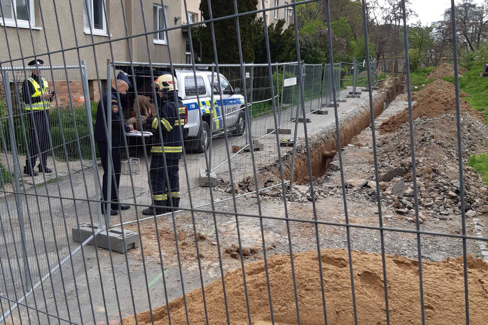 2023-05-03 nález pumy v Brně-Židenicích (2).jpg