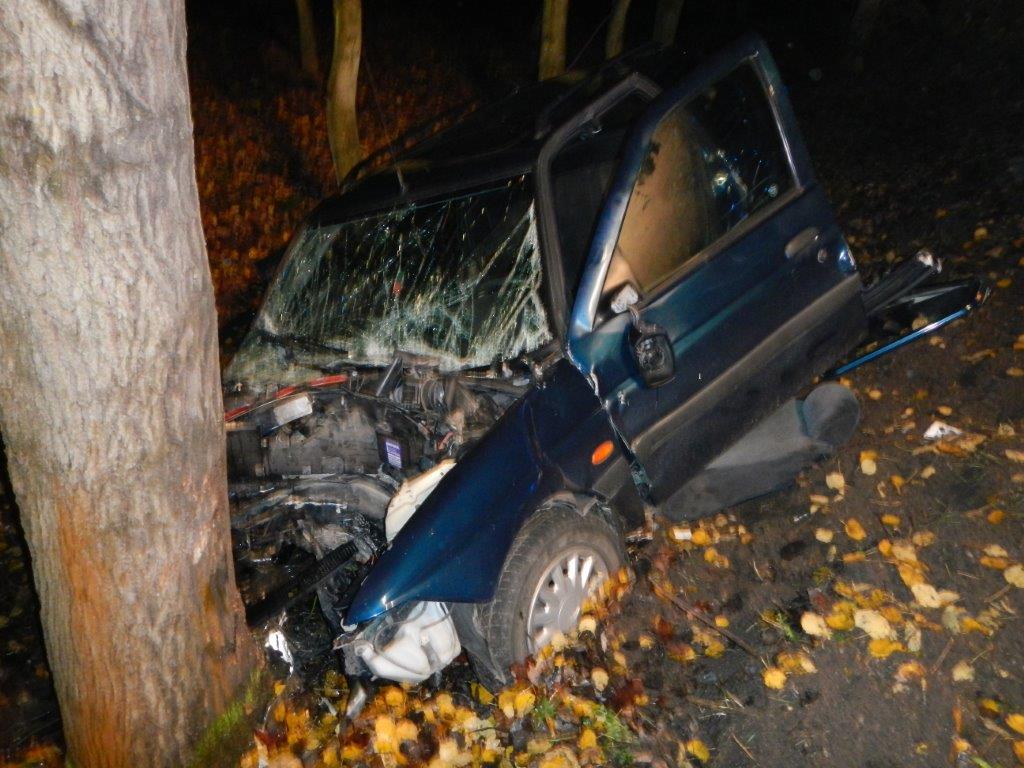 3 Dopravní nehoda, Budíškovice - 10. 11. 2014 (4).jpg