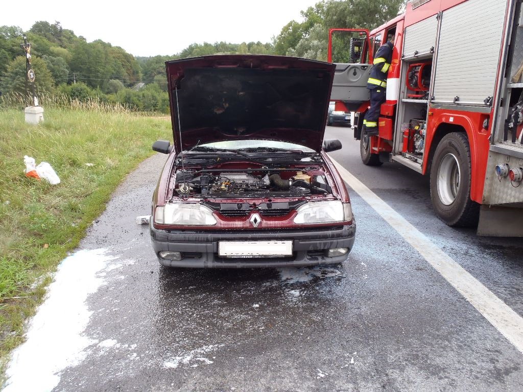 3.8.2017 (DO 14.16) požár OA Bořice.JPG