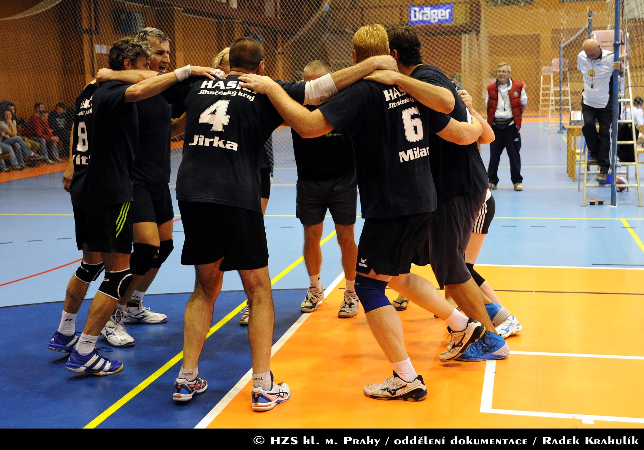 30 20151104C_volejbal_Kr030.JPG