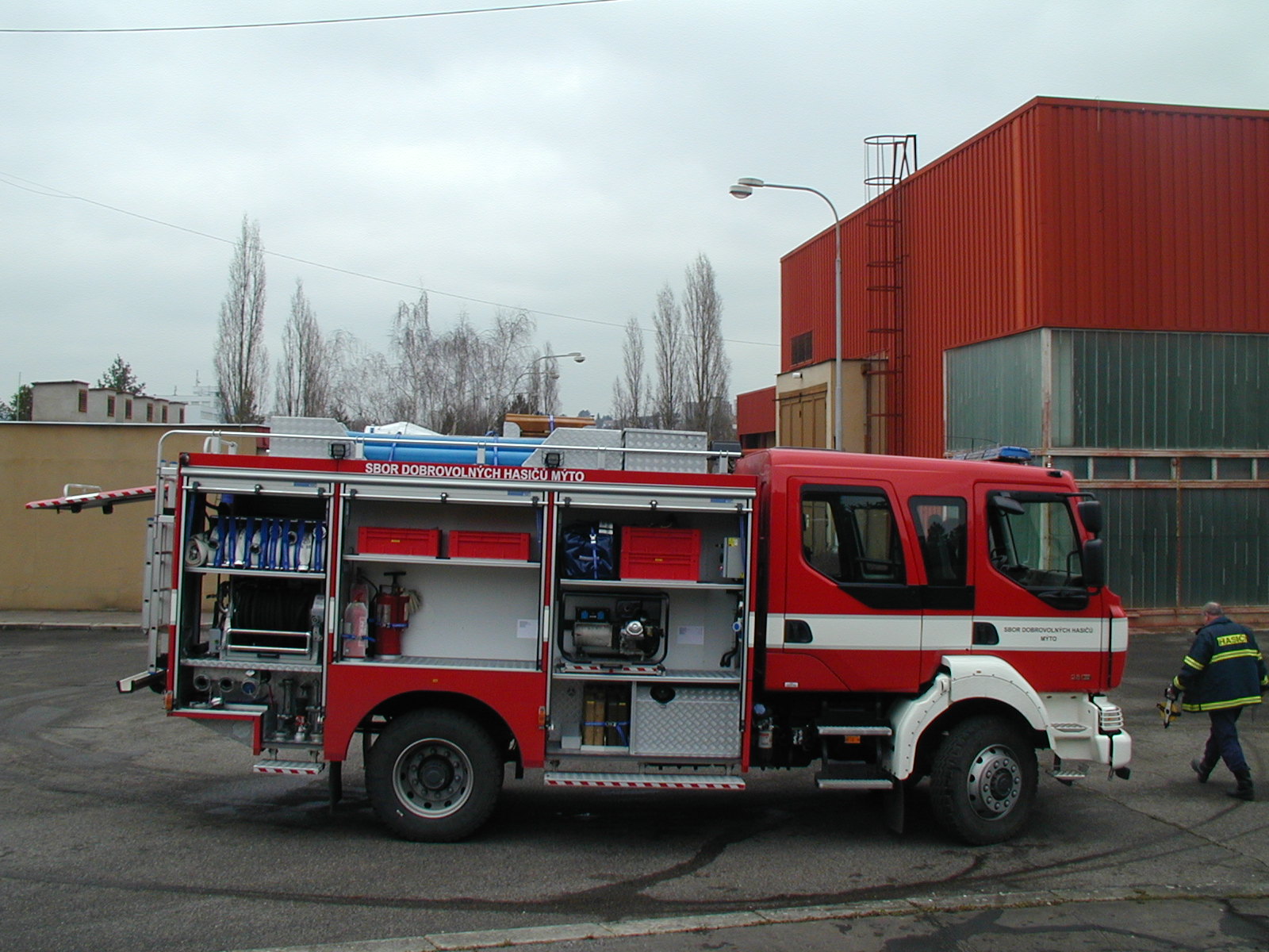 52 35-15-1.JPG