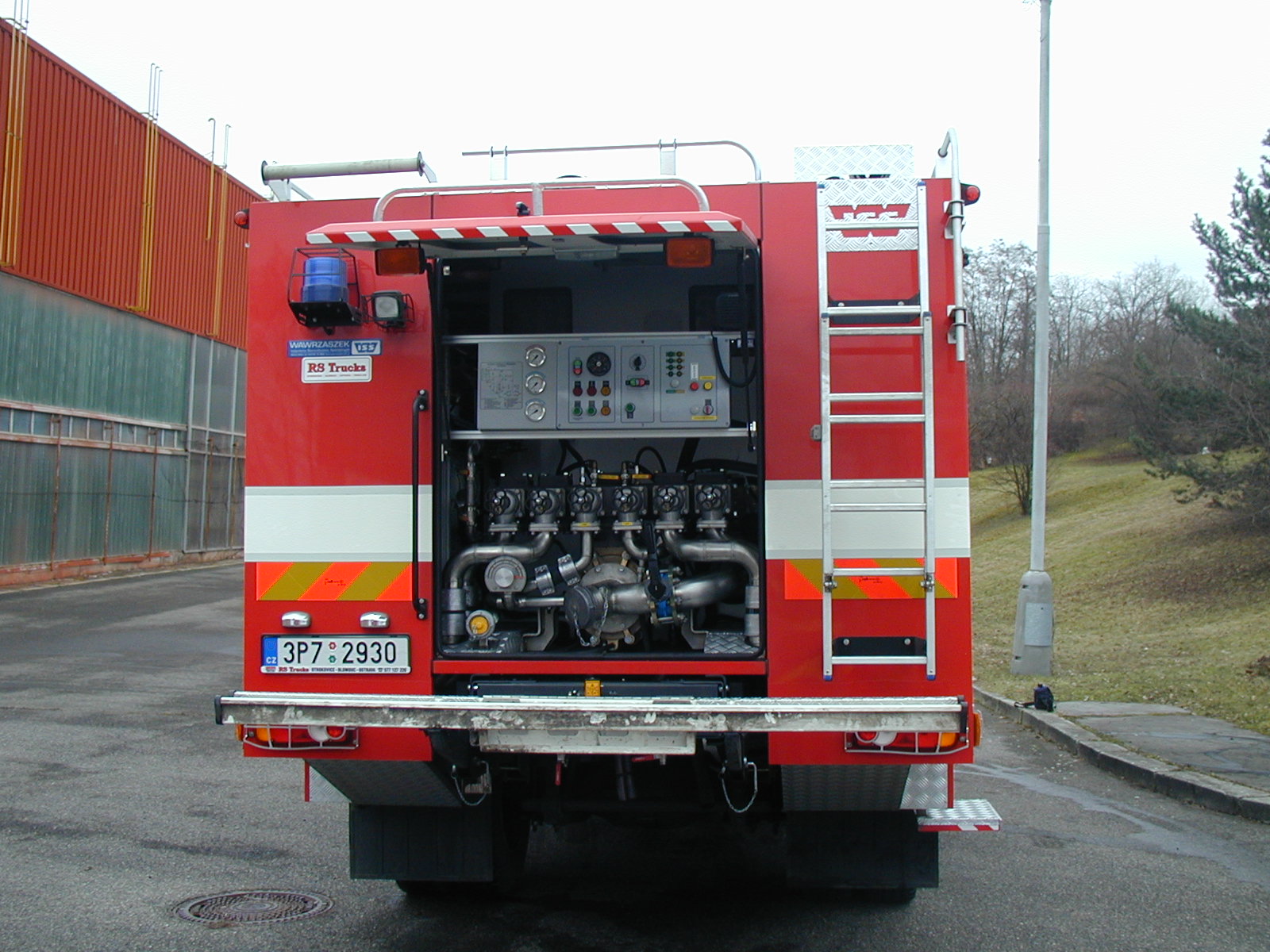 53 35-15-2.JPG
