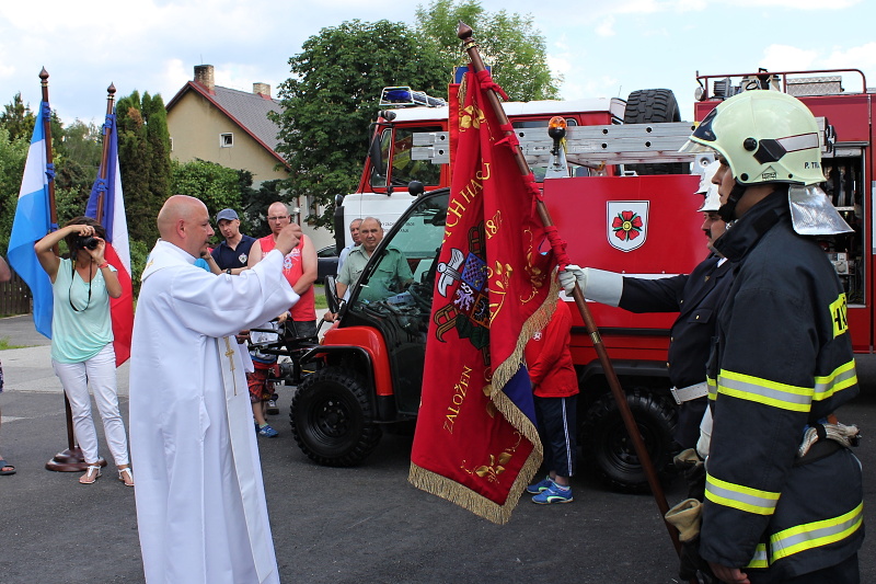 6 Žehnání praporu, Frymburk - 13. 6. 2014 (16).JPG