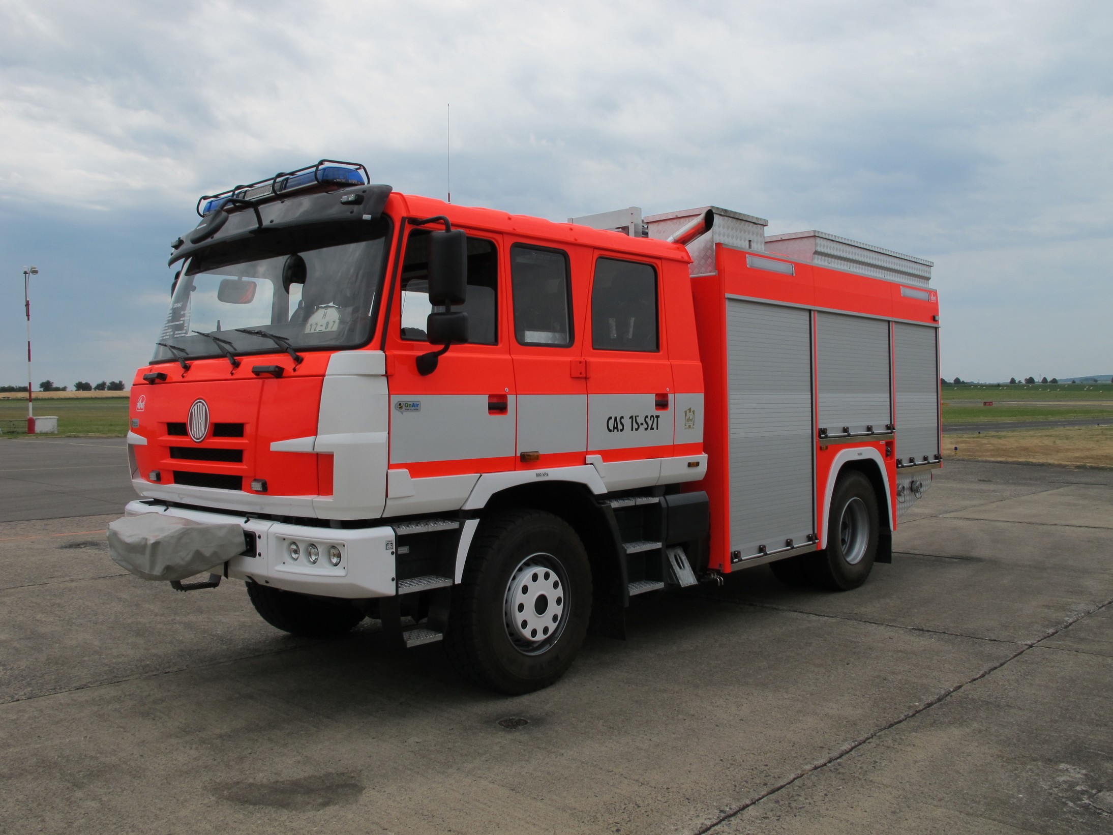 64 40-15-1.JPG