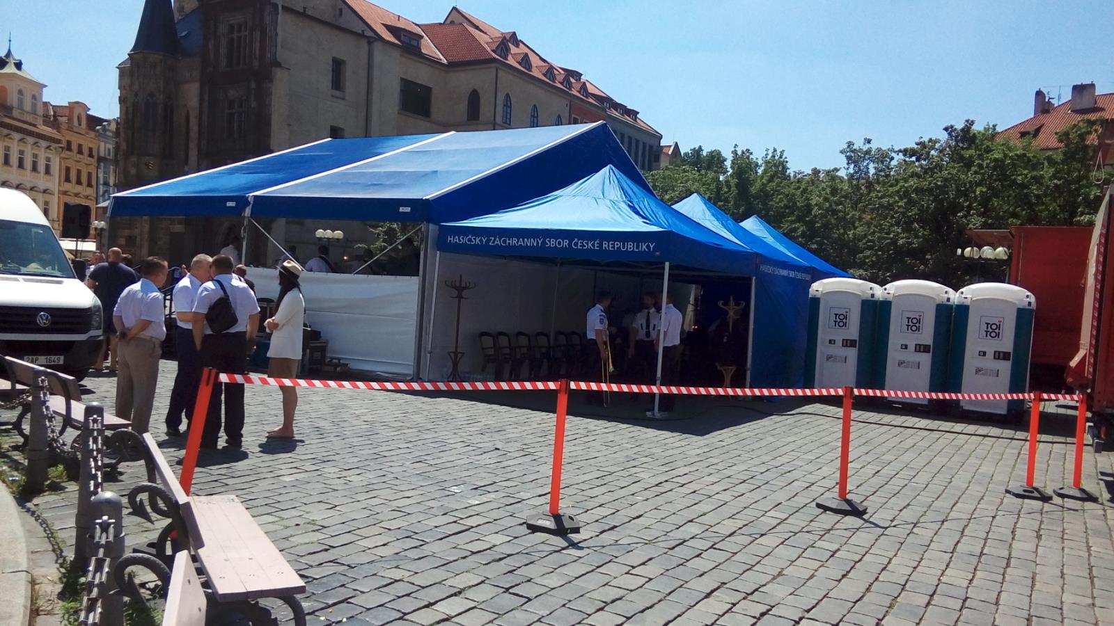 7. Staroměstské náměstí Praha.jpg