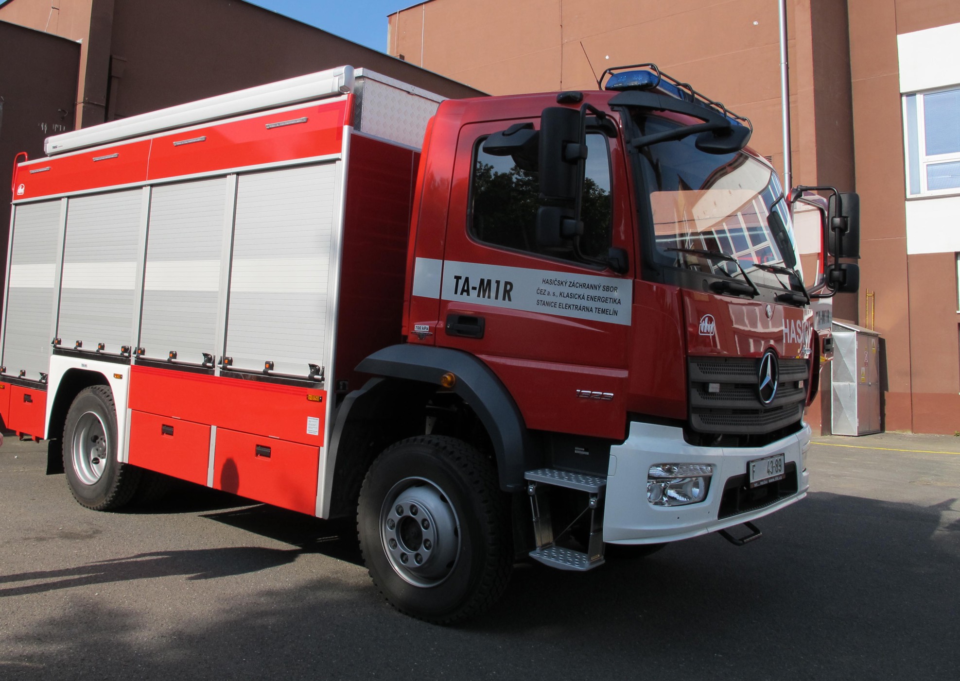 73 45-15-4.JPG
