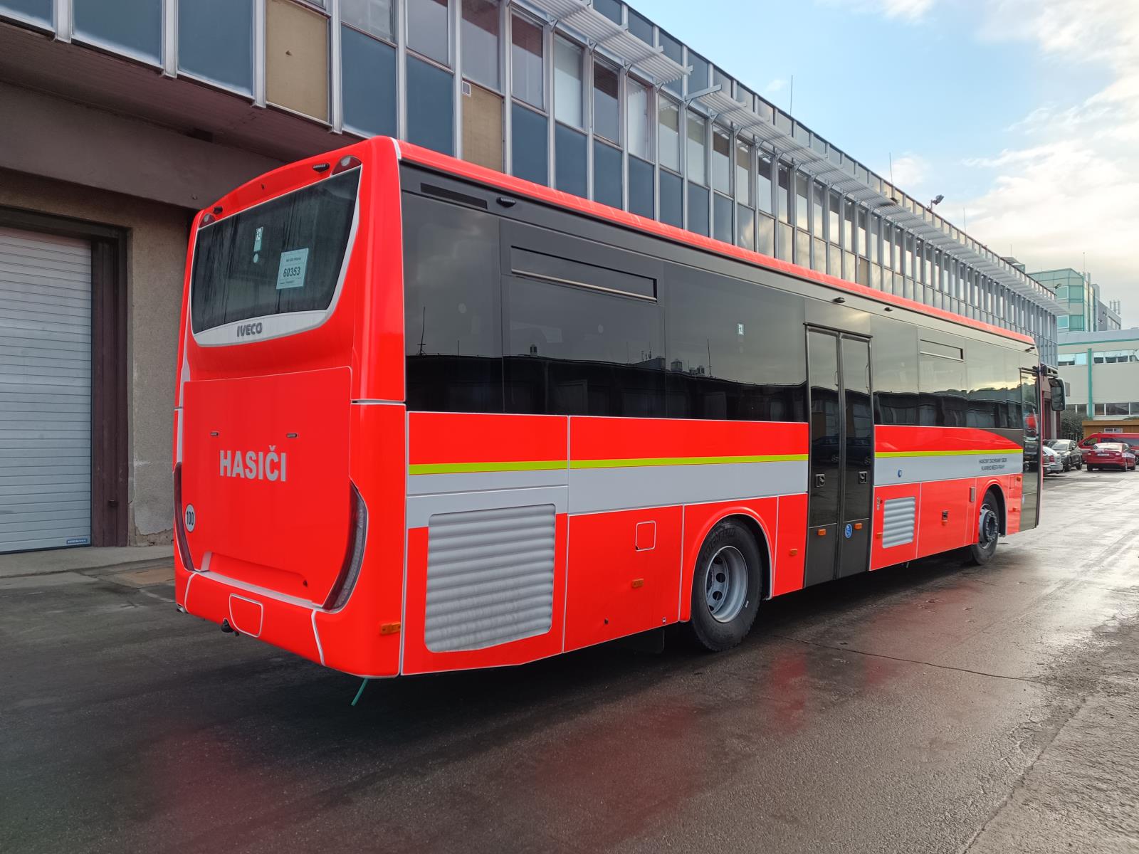 BUS_47_2.jpg