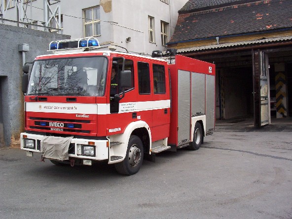 CAS 24 Iveco - PS Střed.jpg
