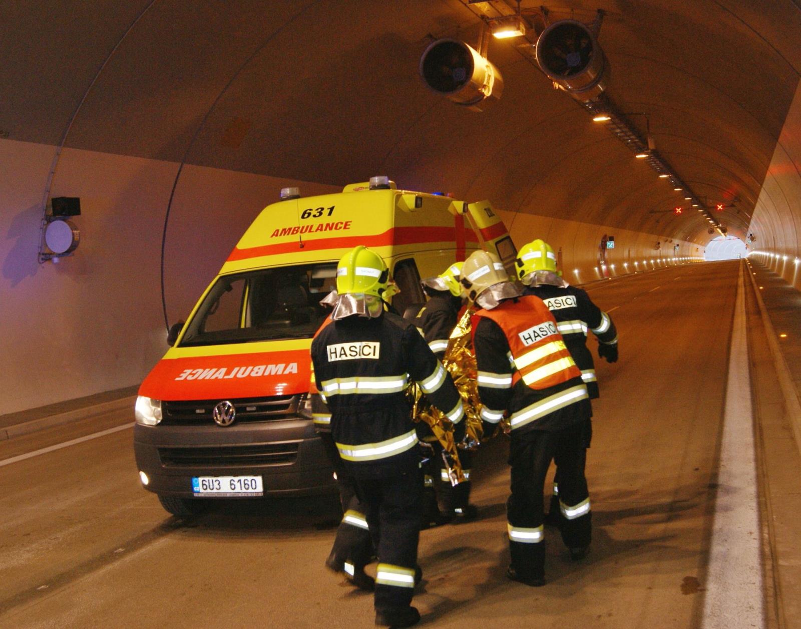 Cvičení tunel Radejčín (6).jpg