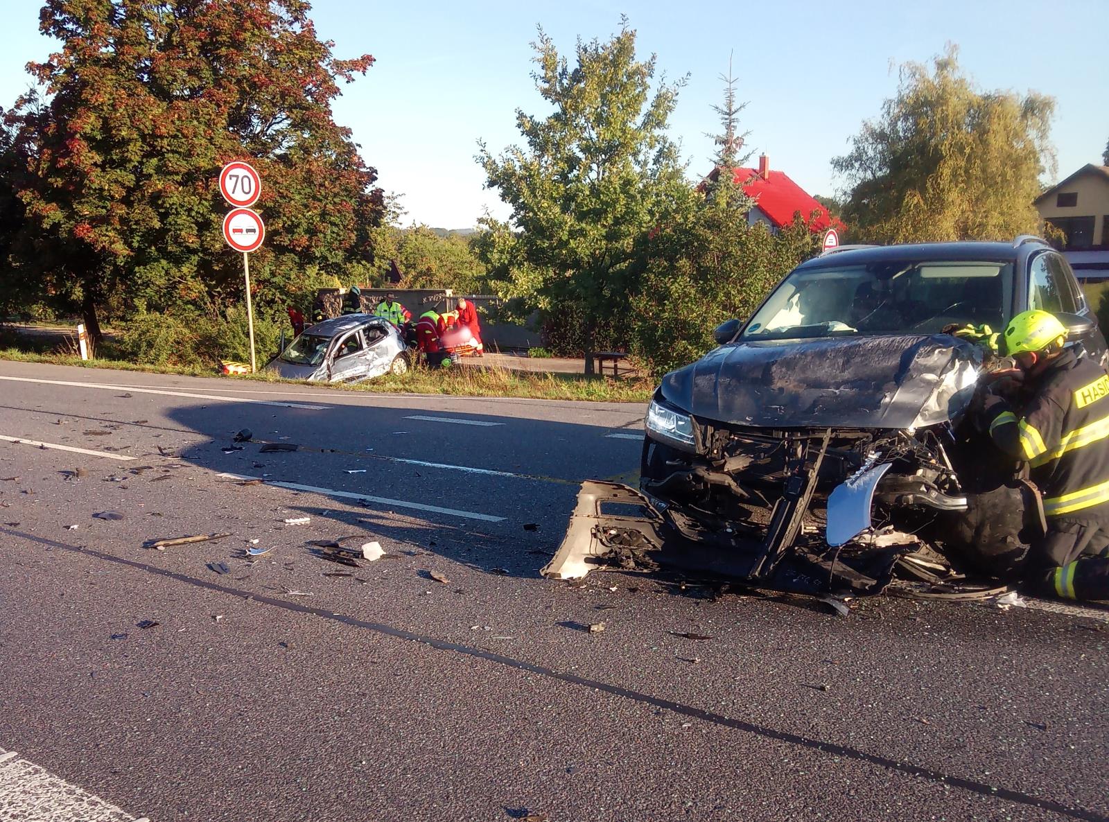 DN 2xOA, silnice č 33.jpg
