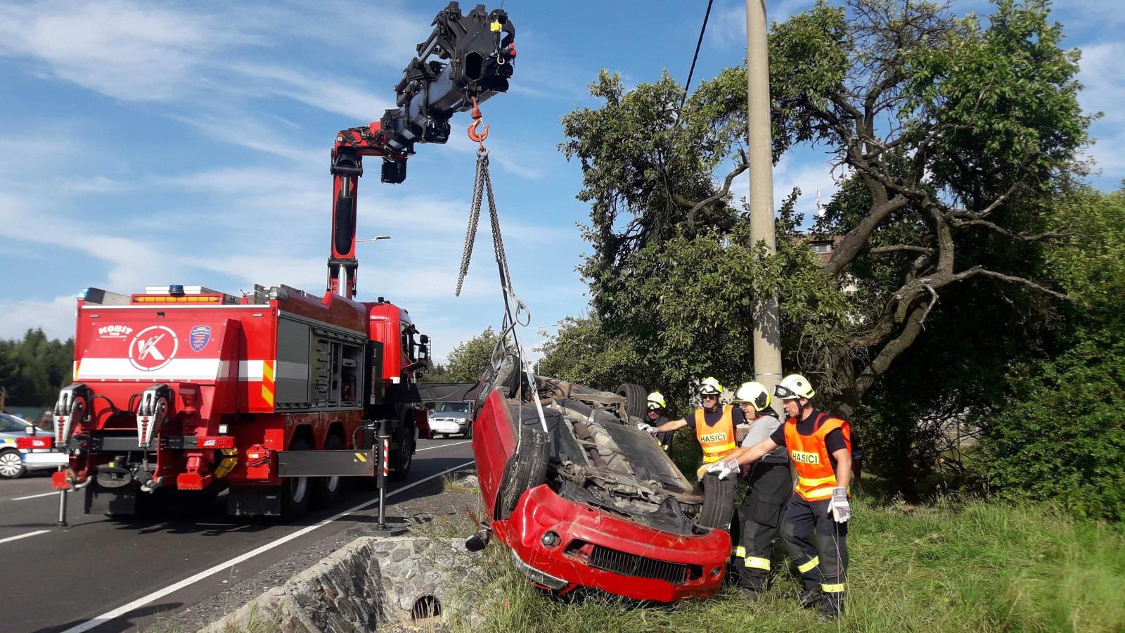 DN auto na střeše Zhoř2 10.8.2021.jpg