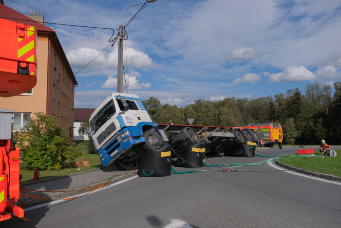 DN_MANvyprostenikontejnerTrojanovice (7).JPG