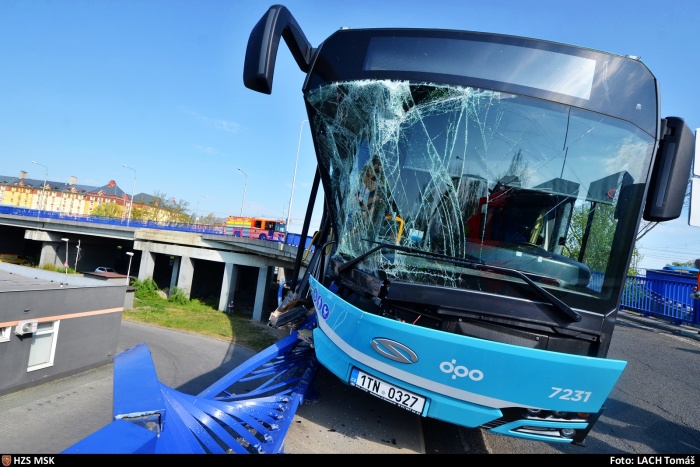 DNbuszabradliOV2_Lach (2).jpg