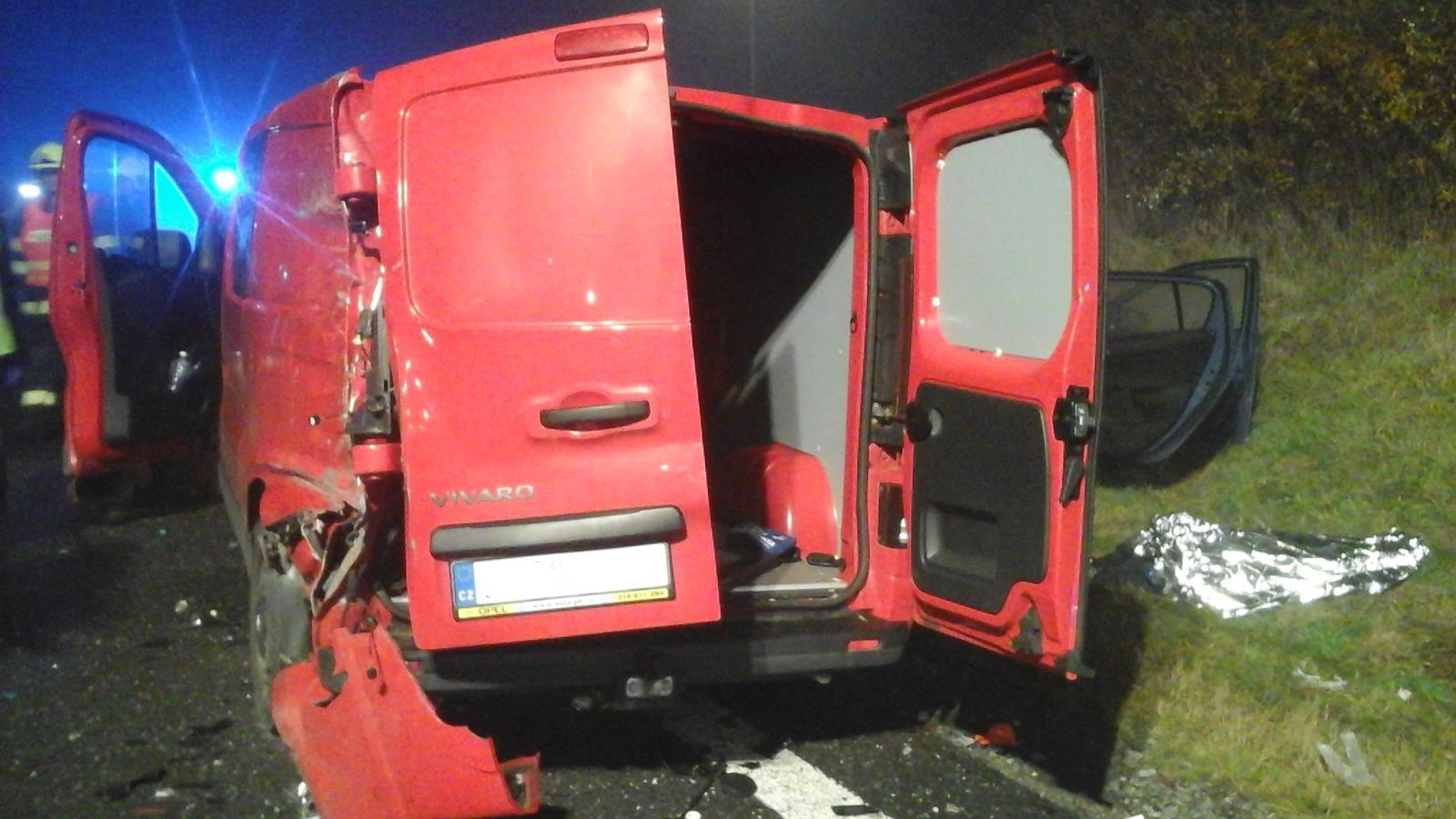 Dopravní nehoda 2 NA a OA, Hořice na Šumavě - 6. 11. 2018 (3).jpg