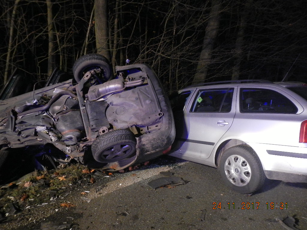 Dopravní nehoda 2 OA, Lnáře - 24. 11. 2017 (3).JPG