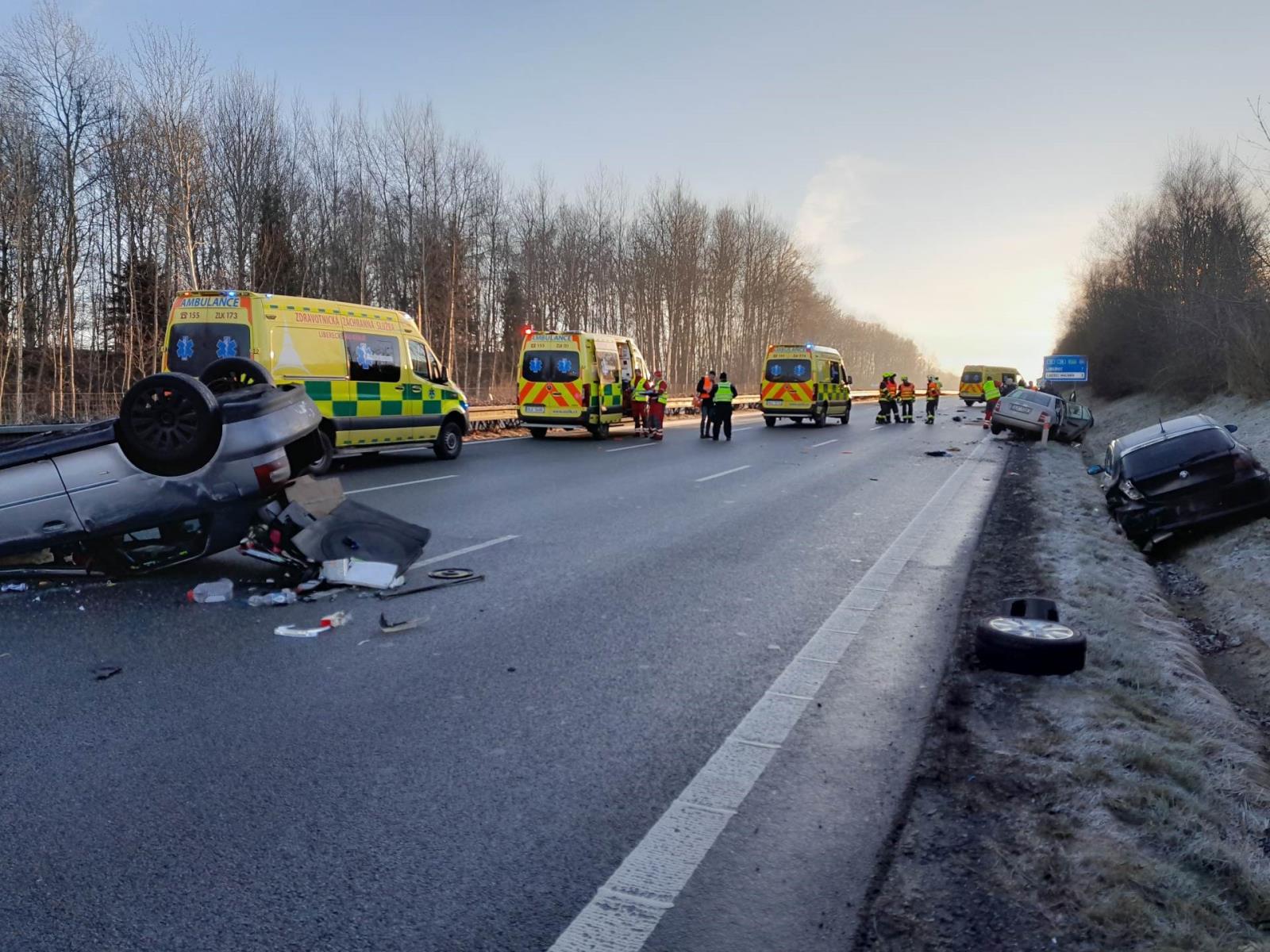 Dopravní nehoda 5 OA