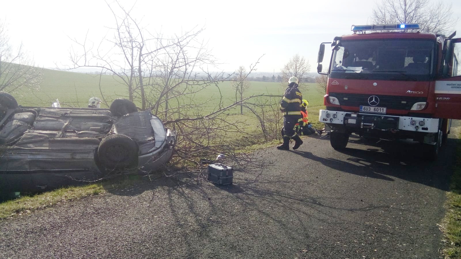 Dopravní nehoda Dobroměřice (2).jpg