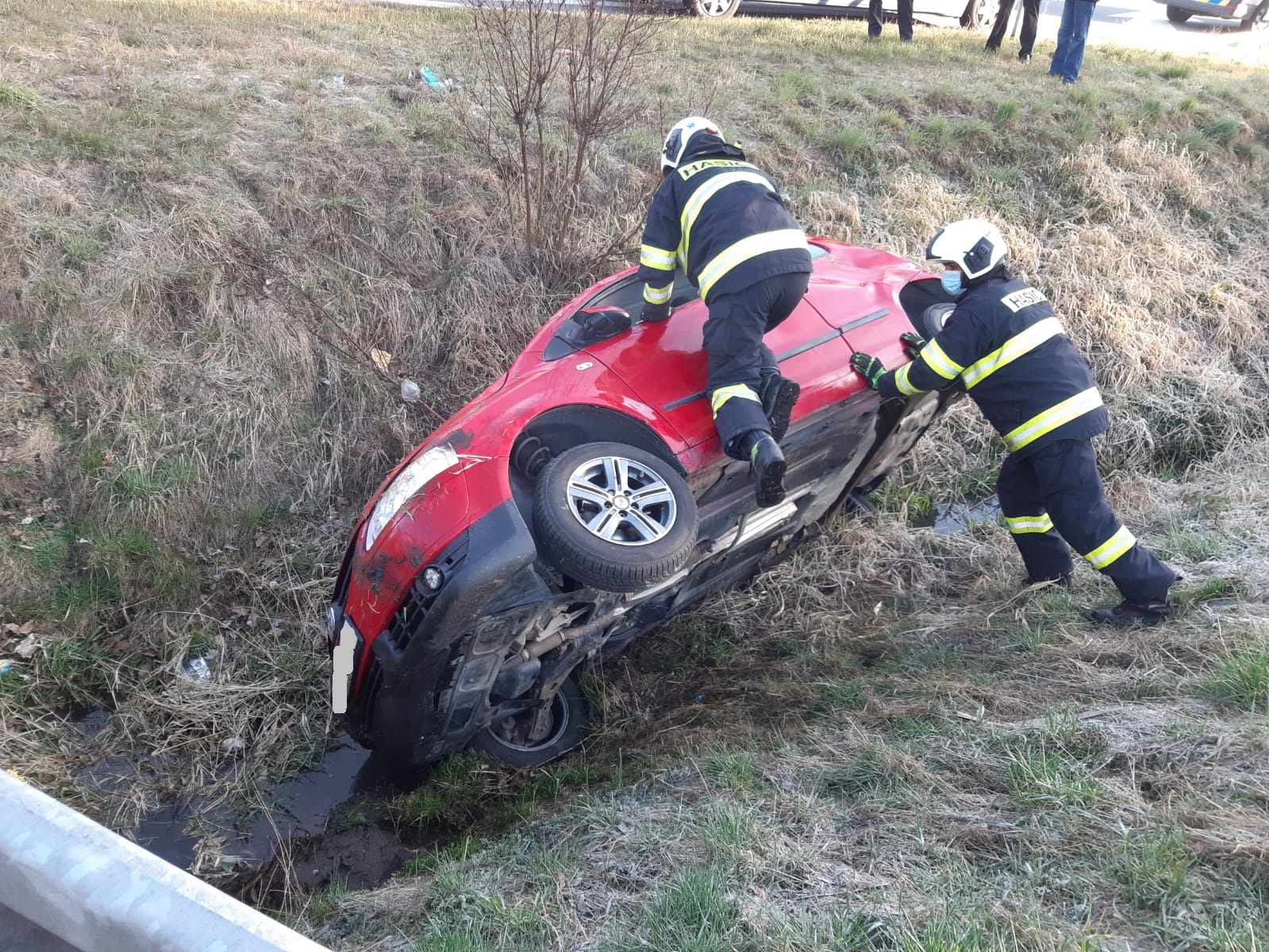 Dopravní nehoda OA, Tábor - 16. 4. 2020 (5).jpg