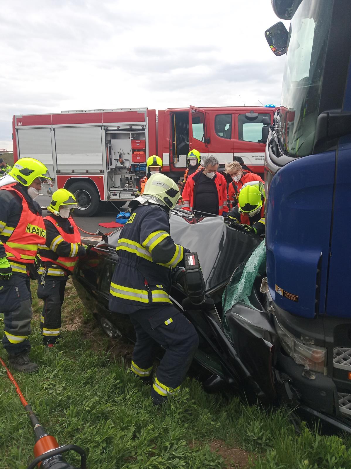 Dopravní nehoda Vysočany (1).jpg