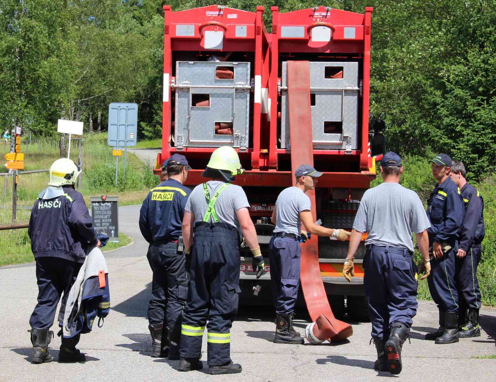 Forest Fire Drill 2017 - 1. den (41).JPG