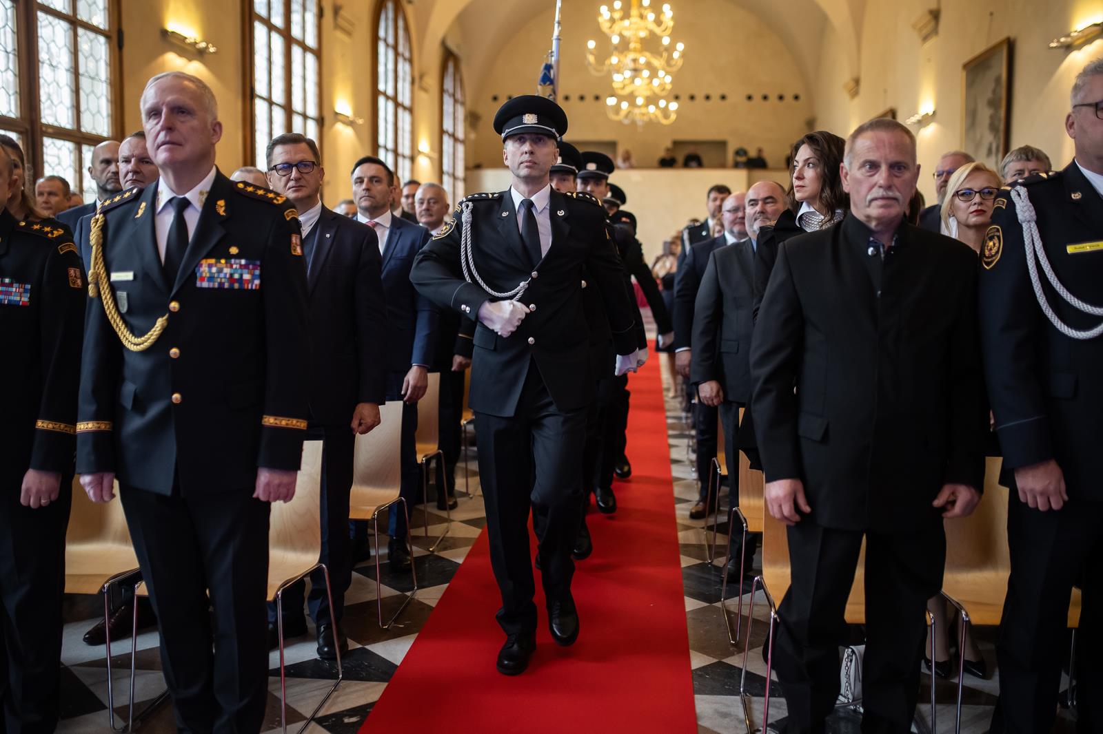 Generální ředitel hasičů předal nejvyšší ocenění Hasičského záchranného sboru České republiky