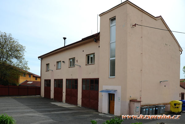 HS10_hlavní  budova.jpg