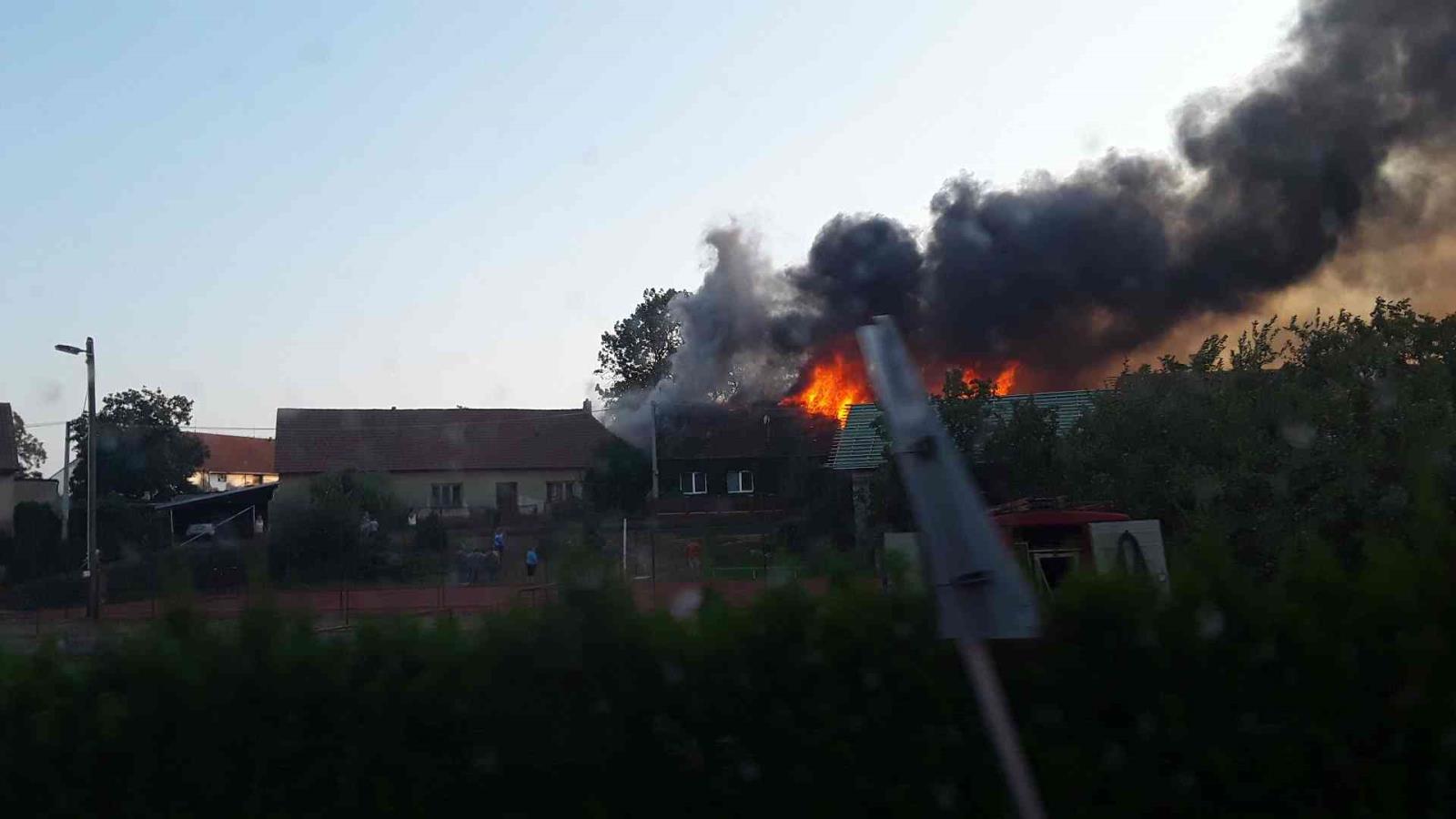 Jabloňov