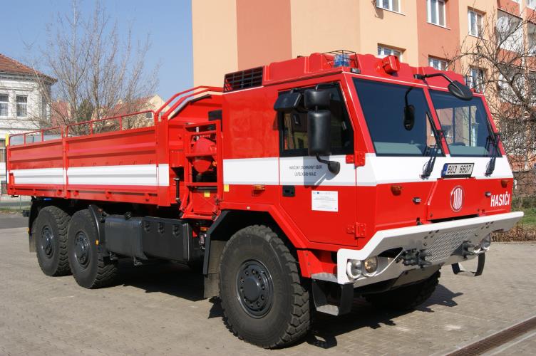 Nákladní automobil pro evakuaci 1.jpg