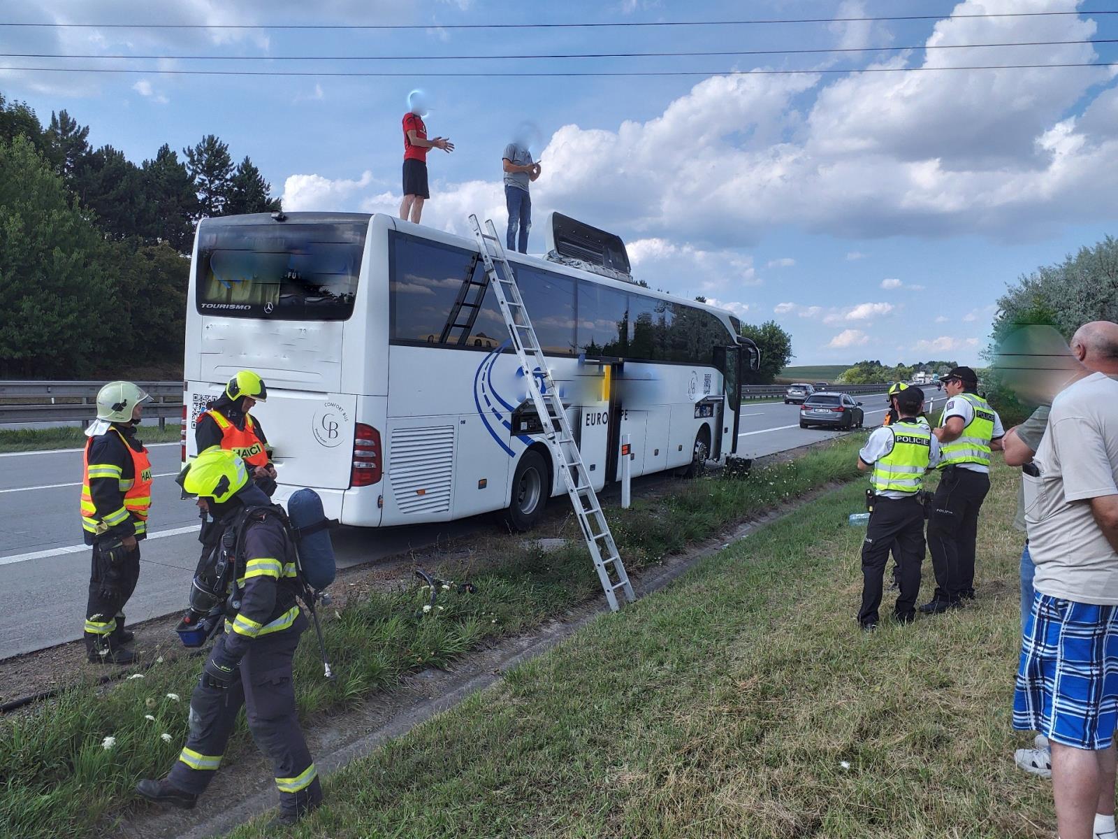 P_BUS_1.jpg