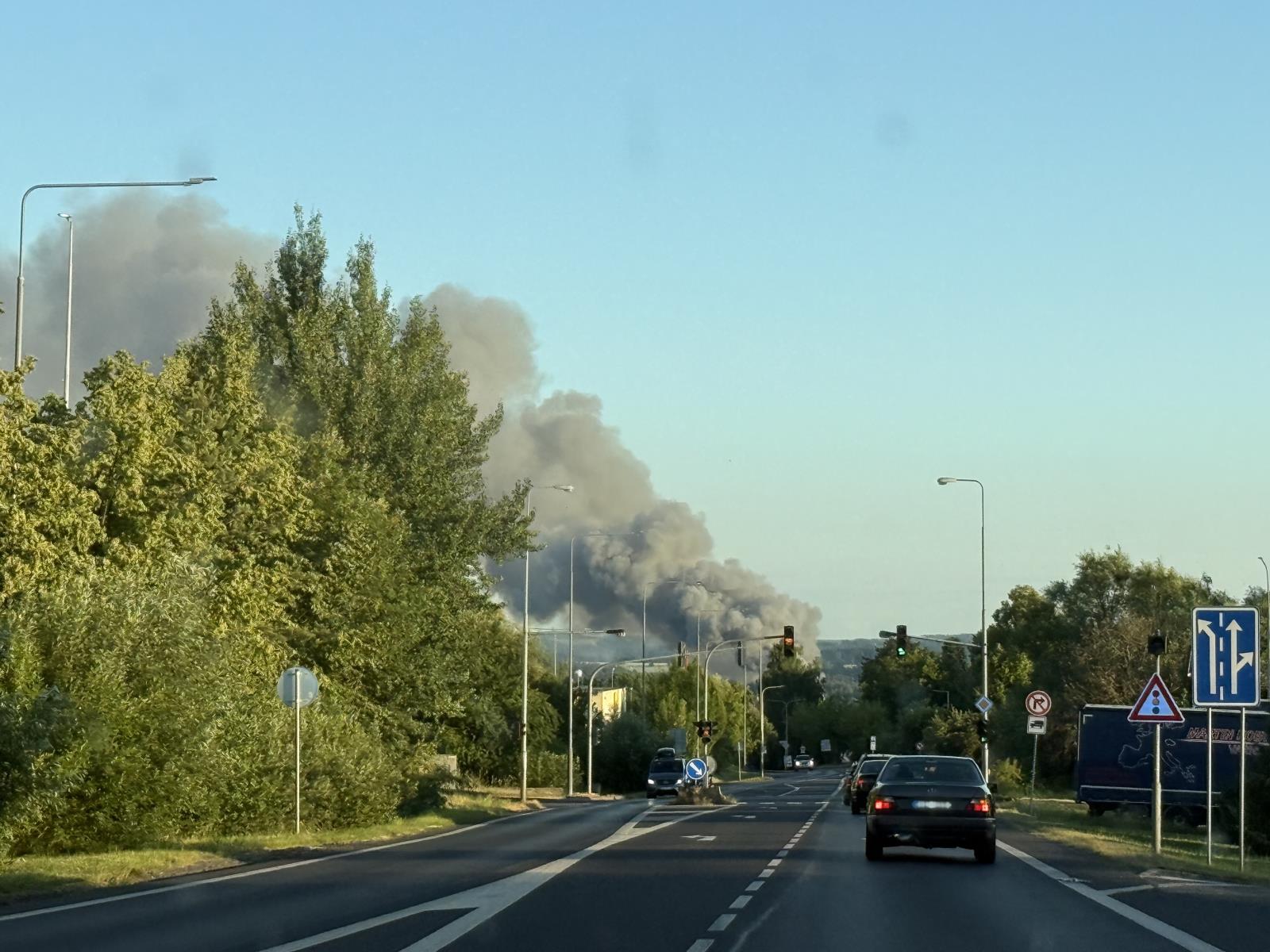 Požár autovraků ČL, 28. 6. 2025